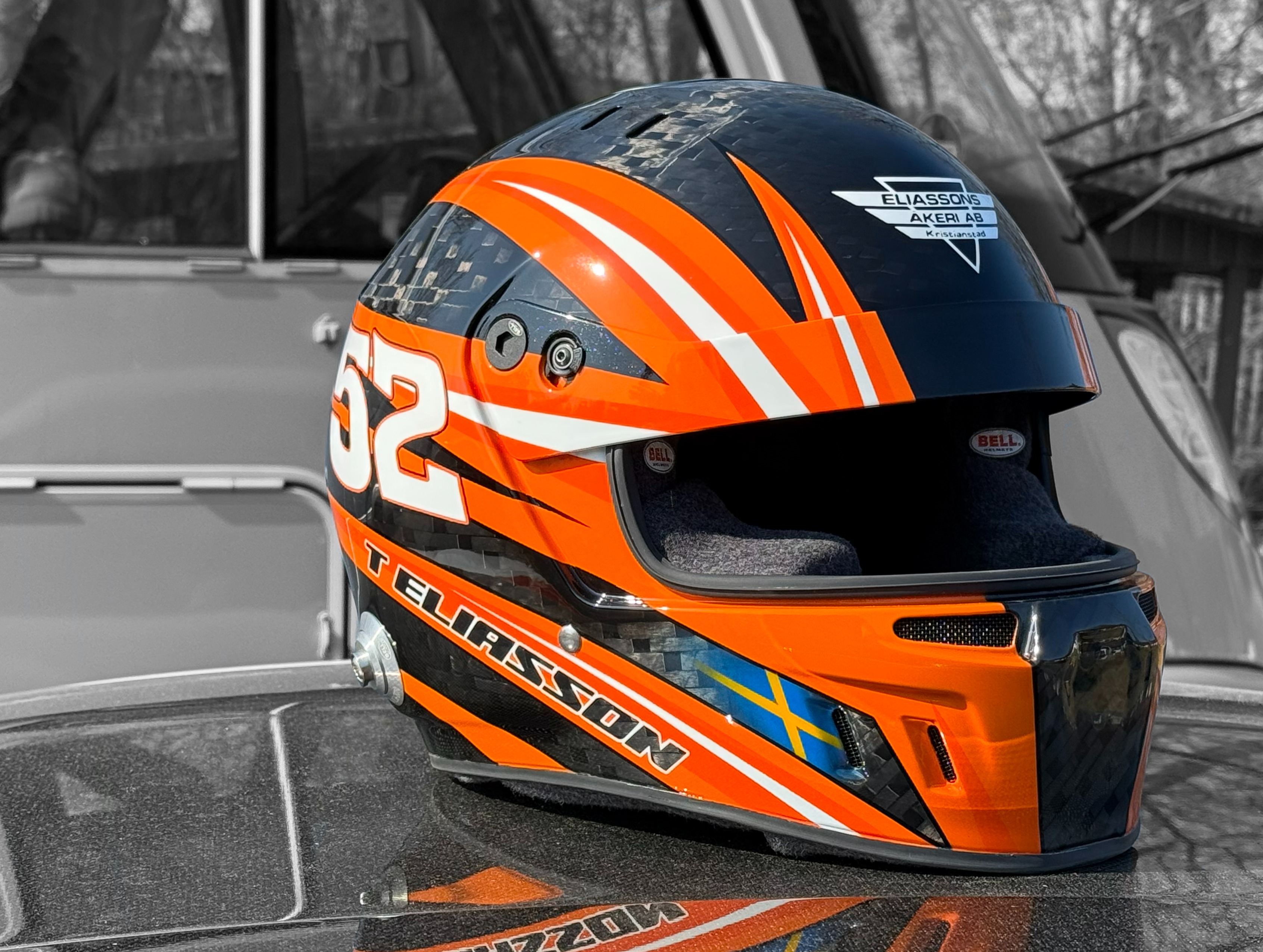 bell racing helmet 52 аэрография на карбоновом шлеме для гонок 